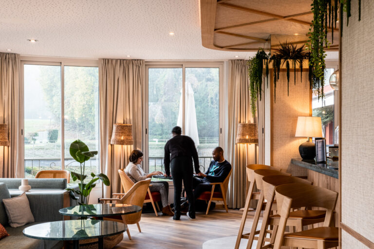 Le restaurant | Best Western L'Orée Paris Sud | Hôtel 4 étoiles à Saulx ...